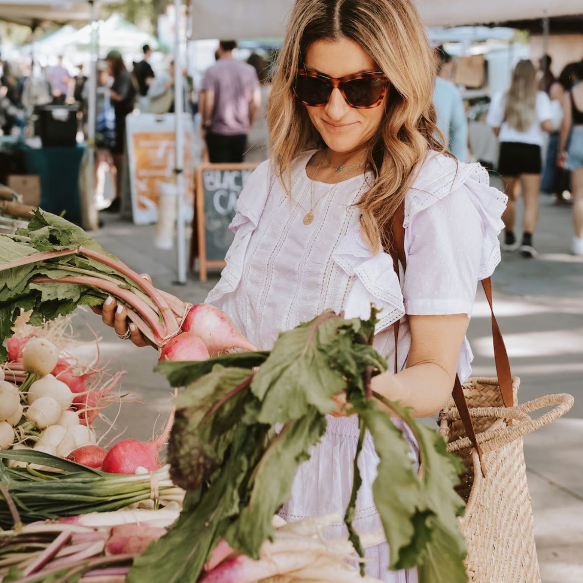 Your Guide to Shopping Seasonally and Locally