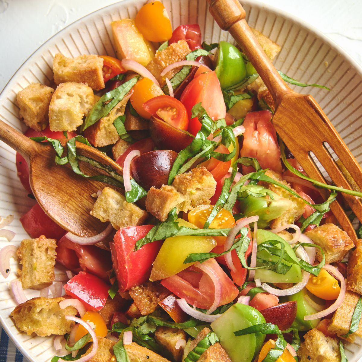 Summer Tomato Panzanella Salad