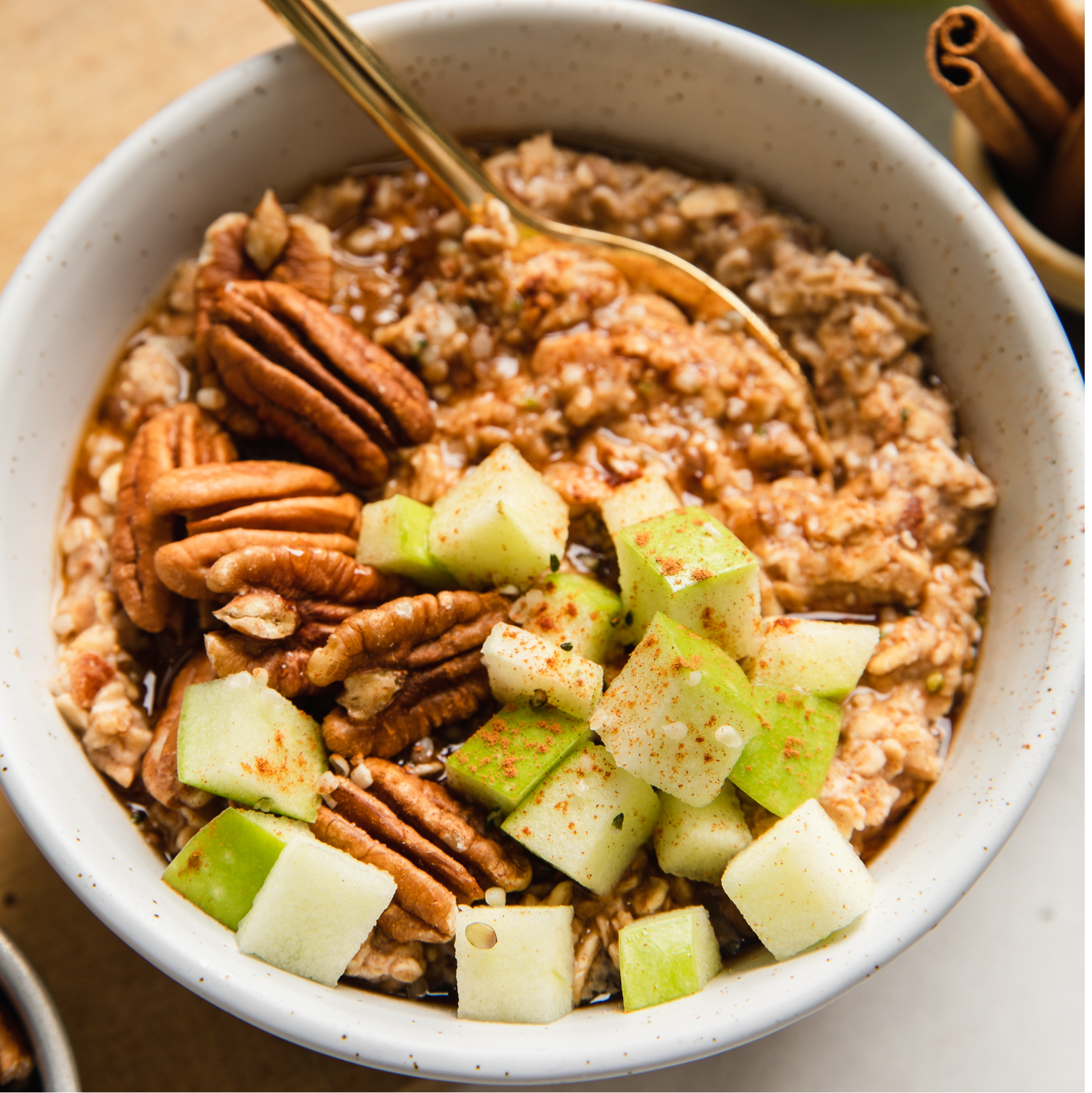 Apple Cinnamon Pecan Superfood Oat Cup