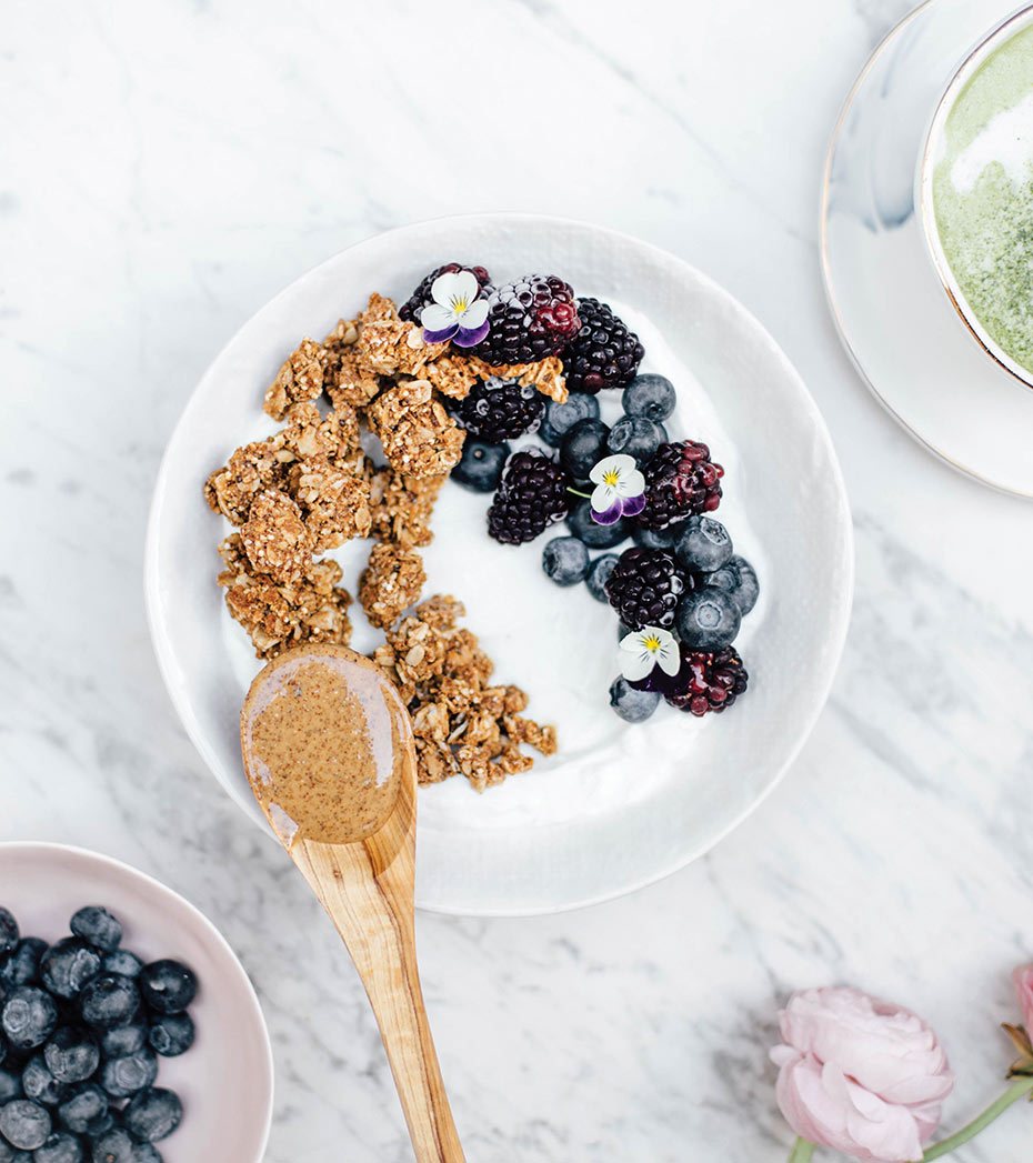 granola with yogurt and fresh fruit 